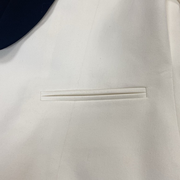 Ann Taylor tailored jacket, ivory w/black trim; Women Size 2 - Picture 9 of 12